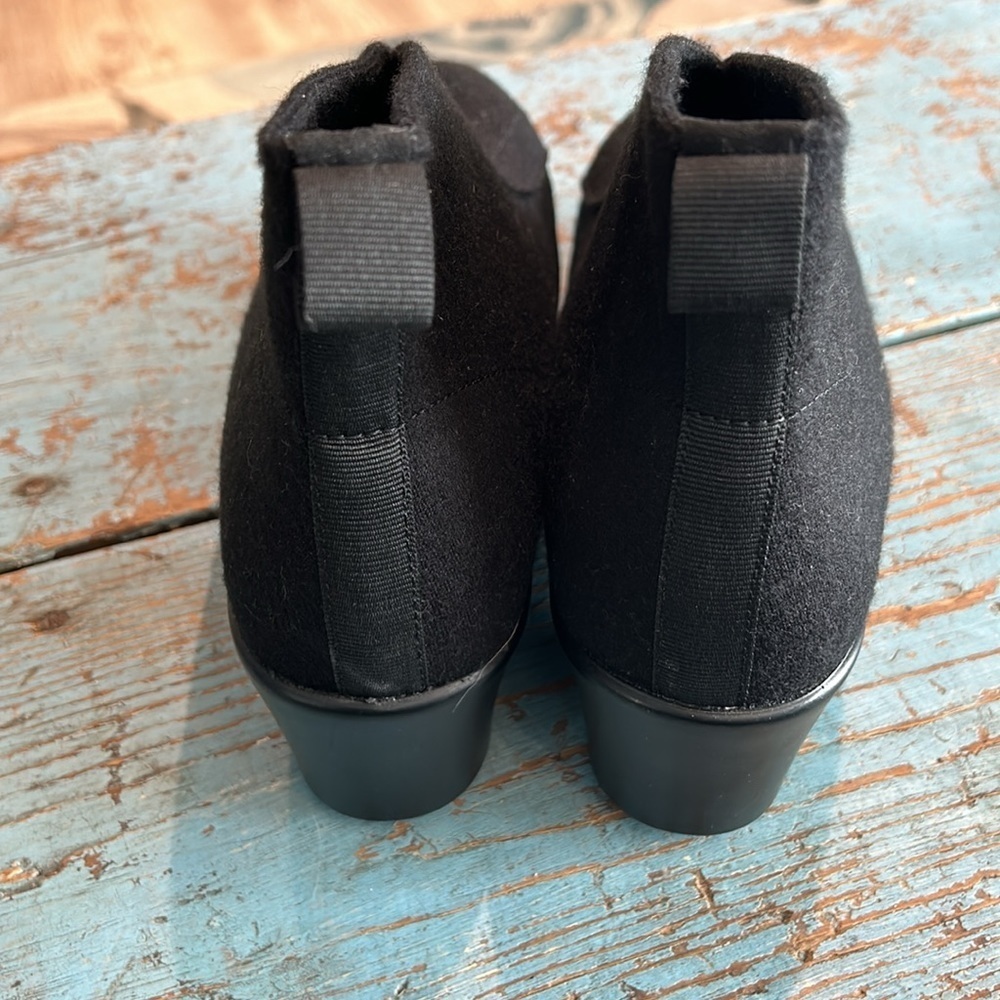 Black Women's Ankle Boots - Picture 5 of 6